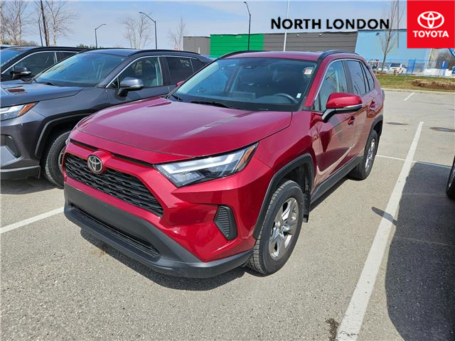2022 Toyota RAV4 XLE (Stk: R00106) in London - Image 1 of 6