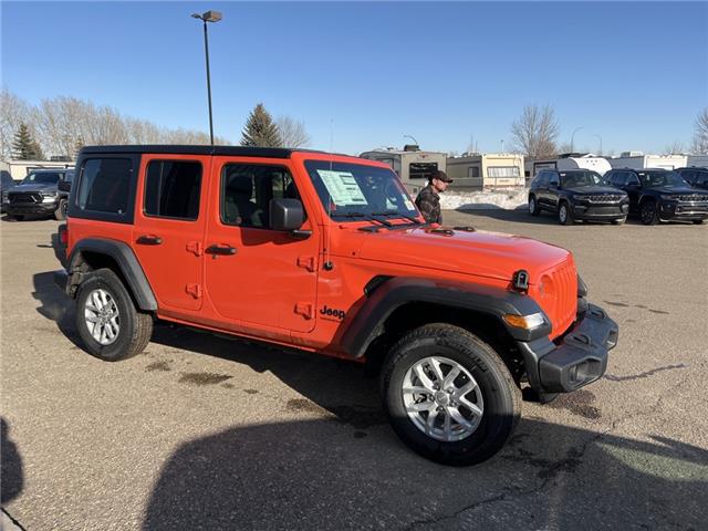 2023 Jeep Wrangler Sport (Stk: 5P067) in Medicine Hat - Image 1 of 15