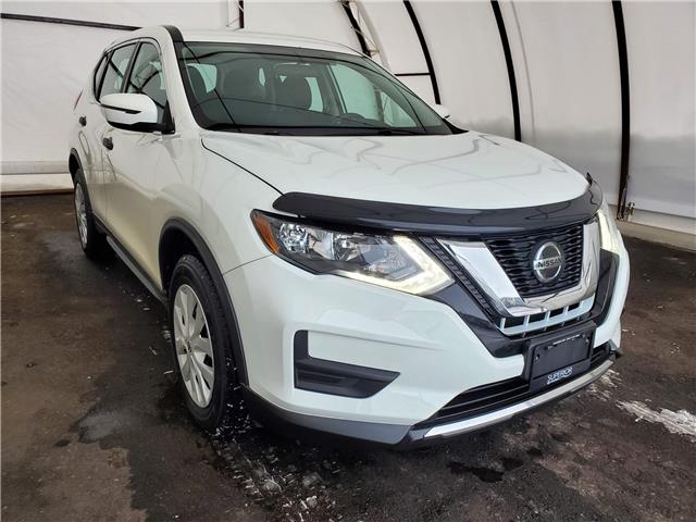 2018 Nissan Rogue S (Stk: 18574A) in Thunder Bay - Image 1 of 17