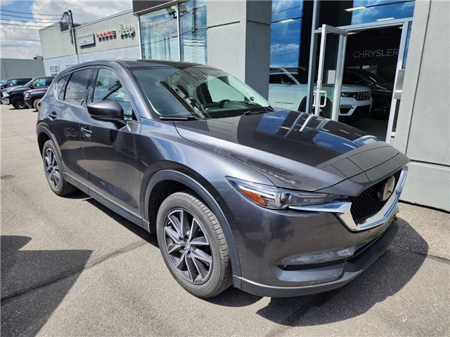 2018 Mazda CX-5 GT (Stk: G2-0502B) in Granby - Image 1 of 17