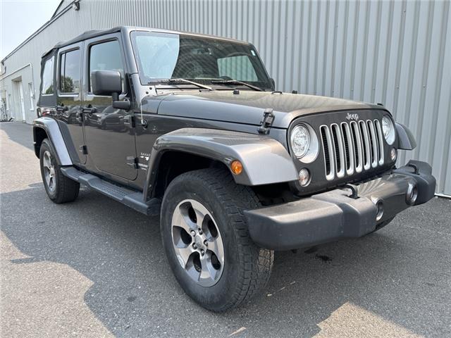2017 Jeep Wrangler Unlimited Sahara (Stk: B23-112B) in Cowansville - Image 1 of 17