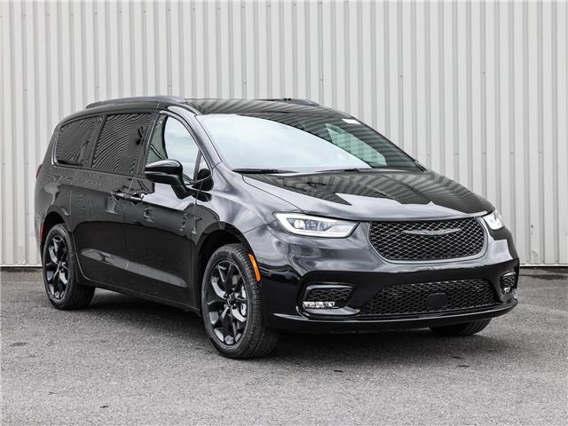 2023 Chrysler Pacifica Touring-L (Stk: B23-121) in Cowansville - Image 1 of 31