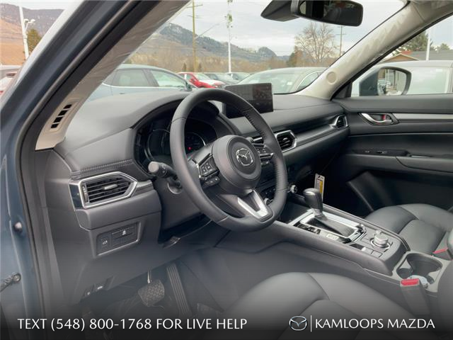 2025 Mazda CX-5 GS (Stk: YS490) in Kamloops - Image 13 of 25