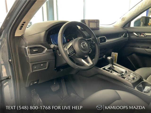2025 Mazda CX-5 GS (Stk: YS506) in Kamloops - Image 13 of 25