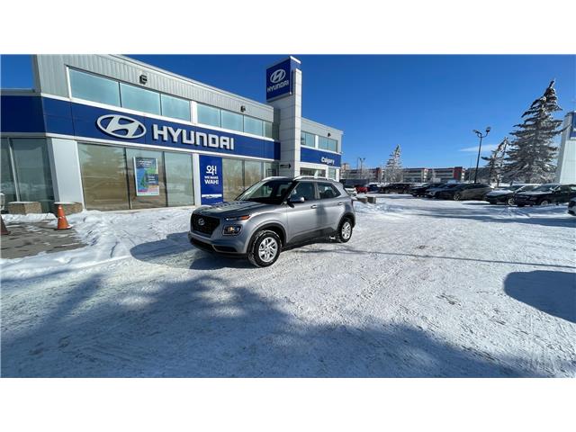 2023 Hyundai Venue Preferred (Stk: N237522) in Calgary - Image 1 of 10
