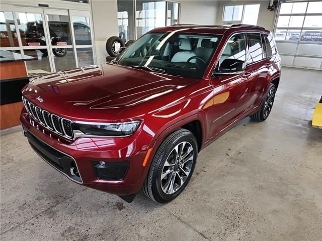 2023 Jeep Grand Cherokee Overland (Stk: 21770) in Fort Macleod - Image 1 of 27