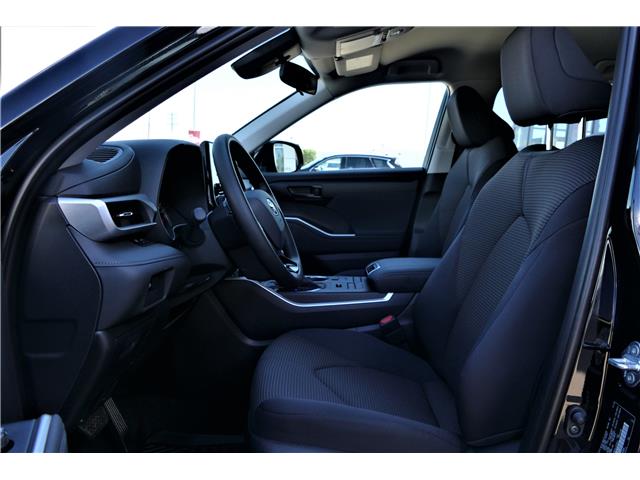 2023 Toyota Highlander LE (Stk: HIP049) in Lloydminster - Image 1 of 11