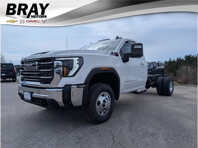 2024 GMC Sierra 3500HD Chassis SLE (Stk: 24334) in Huntsville - Image 1 of 6