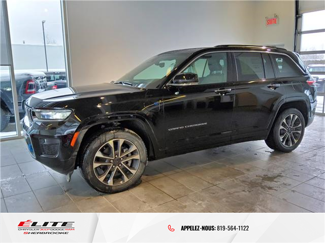 2023 Jeep Grand Cherokee 4xe Overland (Stk: 23065) in Sherbrooke - Image 1 of 24