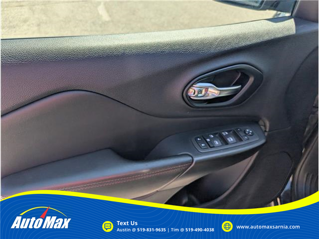 2022 Jeep Cherokee Trailhawk (Stk: B1775) in Sarnia - Image 21 of 28