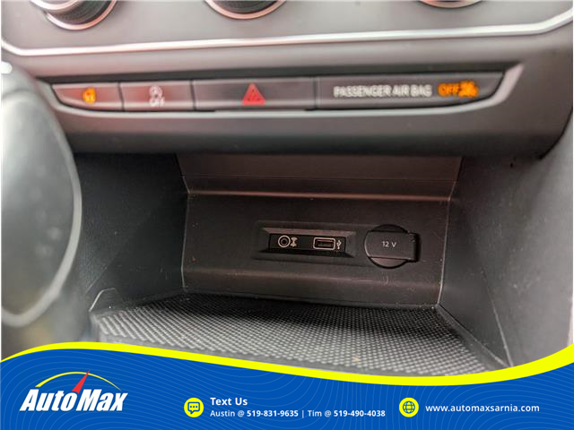 2019 Volkswagen Atlas 3.6 FSI Comfortline (Stk: B1819) in Sarnia - Image 17 of 28