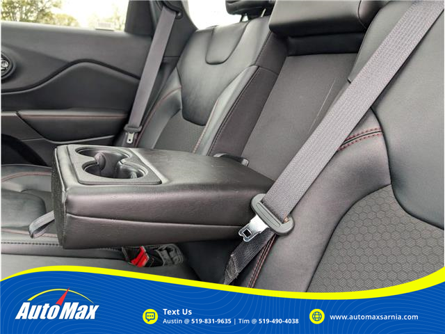 2022 Jeep Cherokee Trailhawk (Stk: B1776) in Sarnia - Image 25 of 28