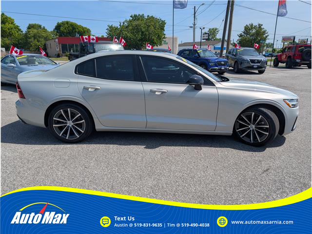 2022 Volvo S60 B5 Momentum (Stk: B1796) in Sarnia - Image 4 of 28 2022 Volvo S60 B5 Momentum (Stk: B1796) in Sarnia - Image 4 of 28