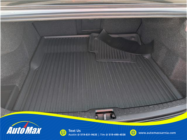 2022 Volvo S60 B5 Momentum (Stk: B1796) in Sarnia - Image 14 of 28 2022 Volvo S60 B5 Momentum (Stk: B1796) in Sarnia - Image 14 of 28