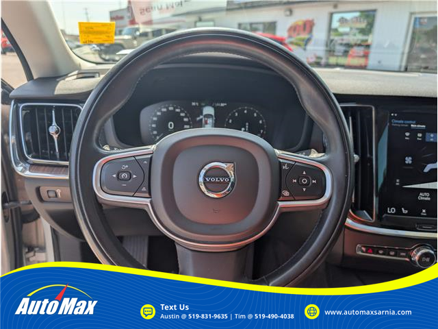 2022 Volvo S60 B5 Momentum (Stk: B1796) in Sarnia - Image 17 of 28 2022 Volvo S60 B5 Momentum (Stk: B1796) in Sarnia - Image 17 of 28