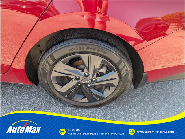 2022 Hyundai Elantra Preferred w/Sun & Tech Pkg (Stk: B1864) in Sarnia - Image 9 of 27