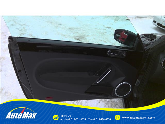 2018 Volkswagen Beetle 2.0 TSI Trendline (Stk: B1940) in Sarnia - Image 9 of 12