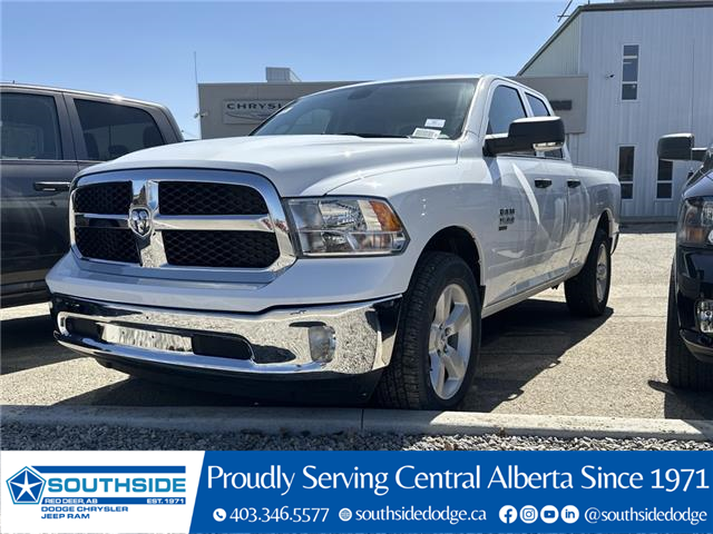 2022 RAM 1500 Classic SLT (Stk: W22512) in Red Deer - Image 1 of 6