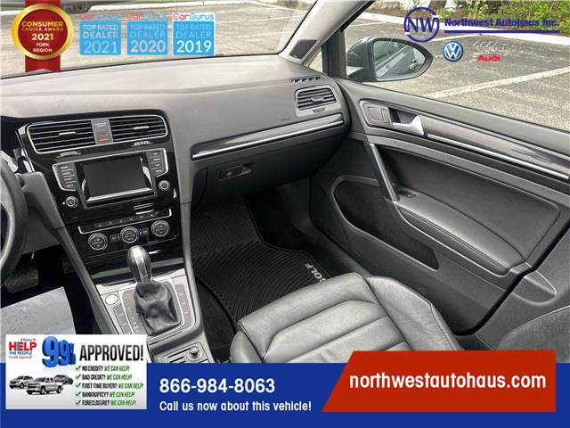 2015 Volkswagen Golf 1.8 TSI Highline in North York - Image 17 of 28
