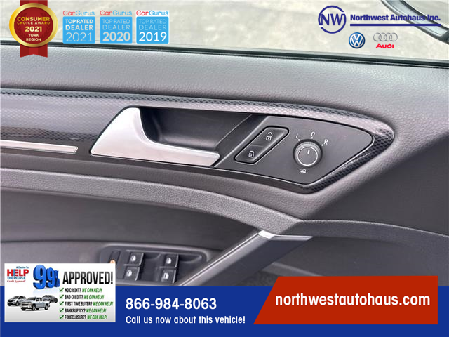 2015 Volkswagen Golf 1.8 TSI Highline in North York - Image 24 of 28