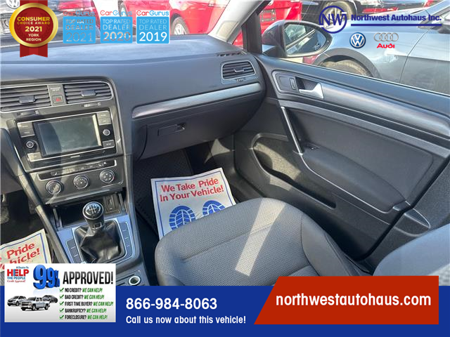 2018 Volkswagen Golf 1.8 TSI Comfortline (Stk: 8682) in North York - Image 17 of 30