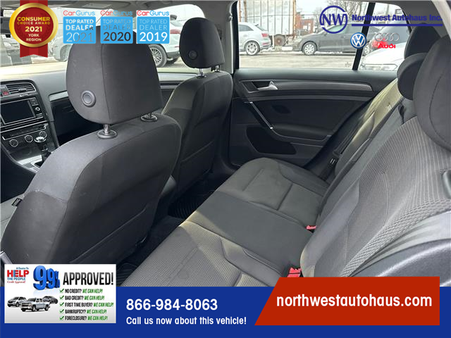 2018 Volkswagen Golf 1.8 TSI Comfortline (Stk: 2213) in North York - Image 12 of 30
