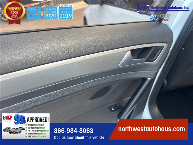 2017 Volkswagen Golf SportWagen 1.8 TSI Trendline (Stk: 9064) in North York - Image 12 of 31