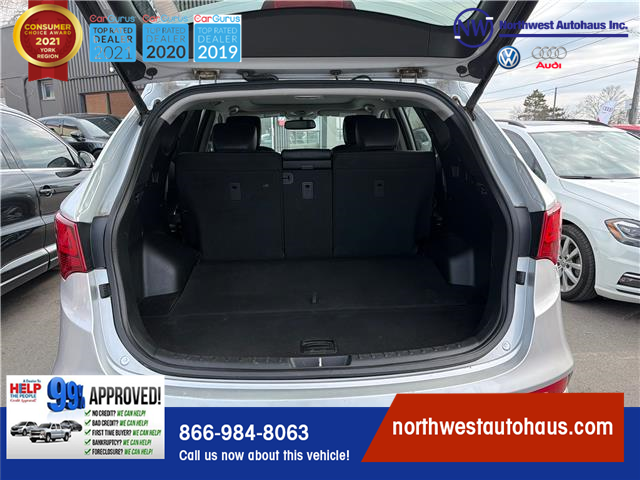 2018 Hyundai Santa Fe Sport 2.0T Limited in North York - Image 9 of 25