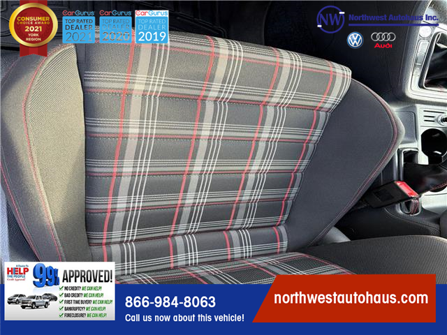 2015 Volkswagen Golf GTI 3-Door (Stk: 2926) in North York - Image 11 of 28