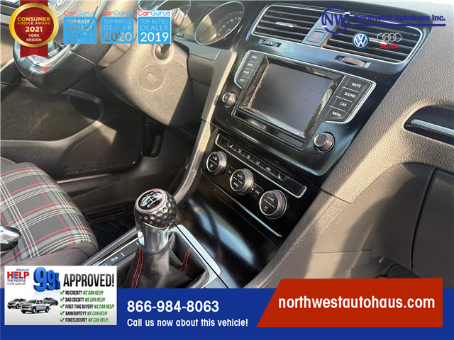 2015 Volkswagen Golf GTI 3-Door (Stk: 2926) in North York - Image 19 of 28