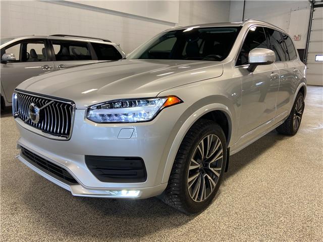 2022 Volvo XC90 T6 Momentum 7 Passenger (Stk: P13189) in Calgary - Image 1 of 24
