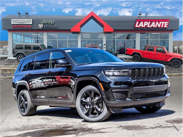 2023 Jeep Grand Cherokee L Laredo (Stk: 23098) in Embrun - Image 1 of 24