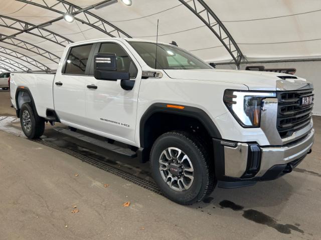 2024 GMC Sierra 3500HD Pro (Stk: 207633) in AIRDRIE - Image 1 of 26