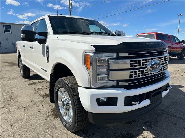 2018 Ford F-350 Platinum (Stk: 22130B) in Wilkie - Image 1 of 23