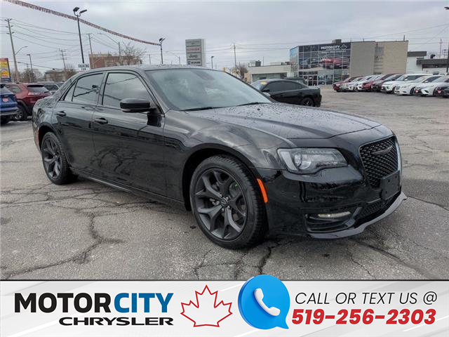 2023 Chrysler 300 S (Stk: 230097) in Windsor - Image 1 of 18