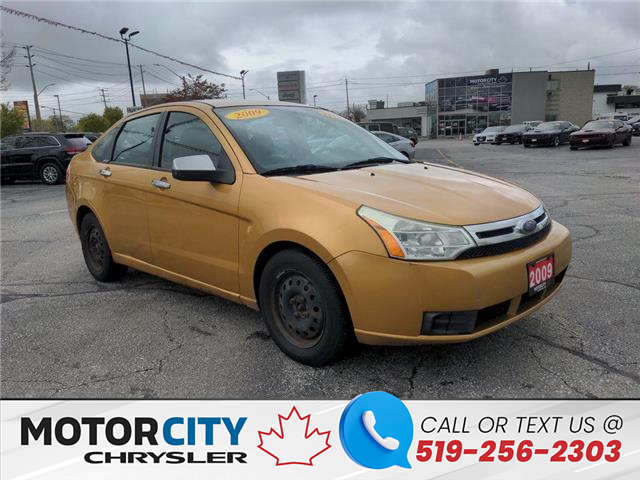 2009 Ford Focus SE (Stk: 230204A) in Windsor - Image 1 of 14