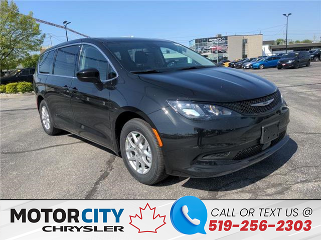 2023 Chrysler Grand Caravan SXT (Stk: 230237) in Windsor - Image 1 of 16