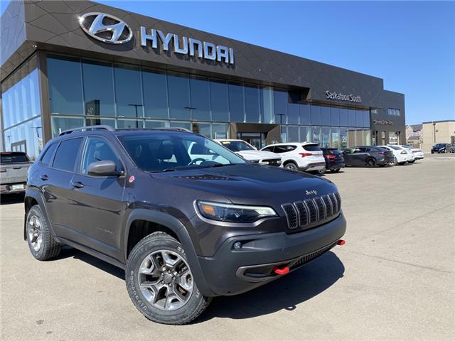 2019 Jeep Cherokee Trailhawk (Stk: T0075B) in Saskatoon - Image 1 of 15