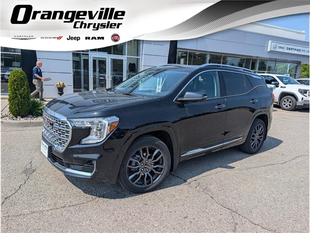 2023 GMC Terrain Denali (Stk: B12613) in Orangeville - Image 1 of 25