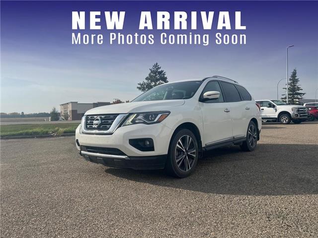 2020 Nissan Pathfinder Platinum (Stk: U36400) in Red Deer - Image 1 of 7
