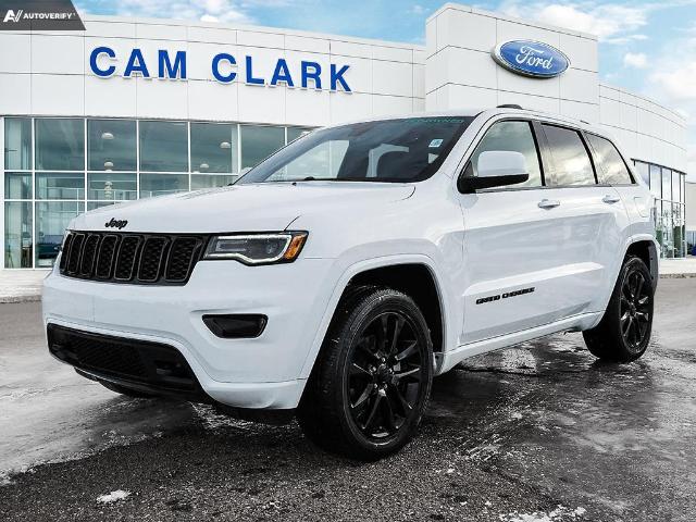 2020 Jeep Grand Cherokee Laredo (Stk: U36530) in Red Deer - Image 1 of 25