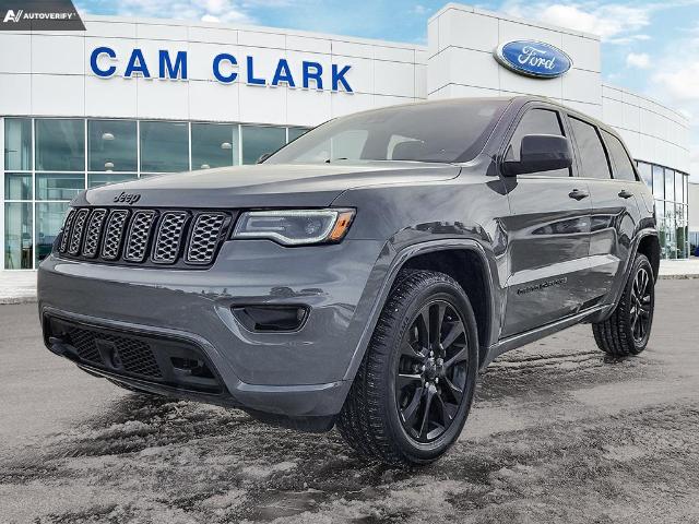 2020 Jeep Grand Cherokee Laredo (Stk: U36636) in Red Deer - Image 1 of 25