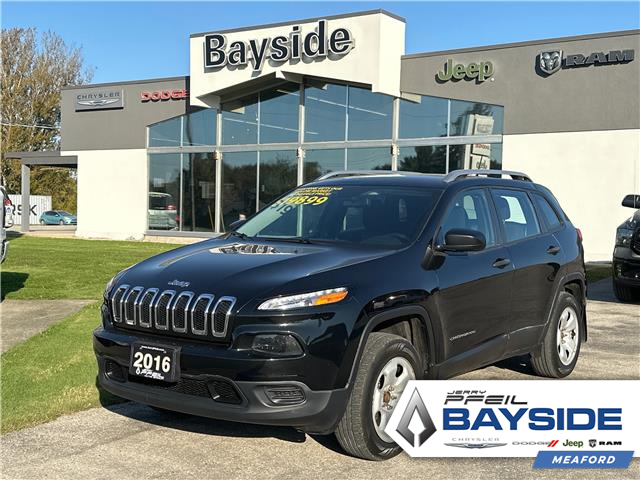 2016 Jeep Cherokee Sport (Stk: 94902A) in Meaford - Image 1 of 13