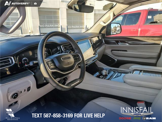 2022 Jeep Wagoneer Series III (Stk: U37897) in Red Deer - Image 13 of 25