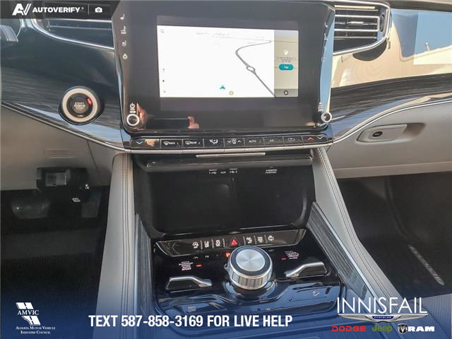 2022 Jeep Wagoneer Series III (Stk: U37897) in Red Deer - Image 19 of 25