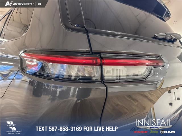 2023 Jeep Grand Cherokee L Limited (Stk: P14772) in Airdrie - Image 11 of 25