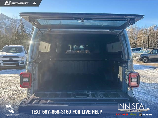 2024 Jeep Gladiator Mojave (Stk: P1589) in Canmore - Image 12 of 25