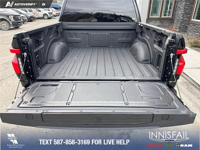 2025 Ford F-150 Lightning Flash (Stk: P1591) in Canmore - Image 12 of 27