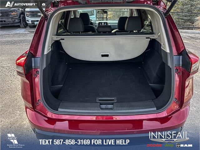2025 Nissan Rogue SV Moonroof (Stk: P1601) in Canmore - Image 12 of 26