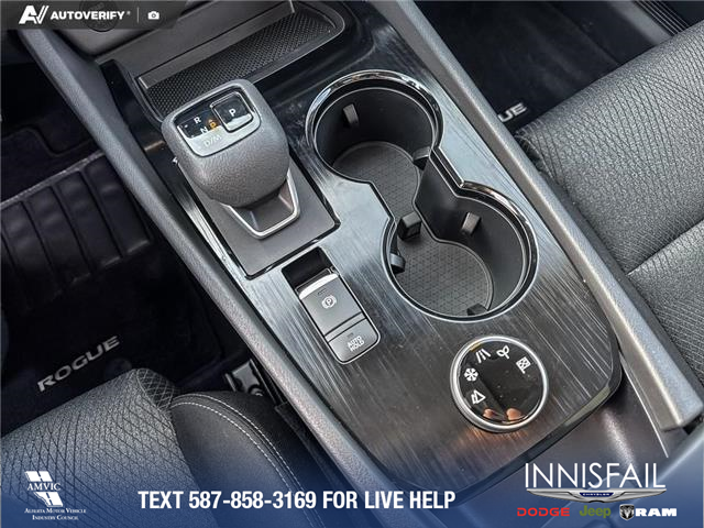 2025 Nissan Rogue SV Moonroof (Stk: P1601) in Canmore - Image 18 of 26